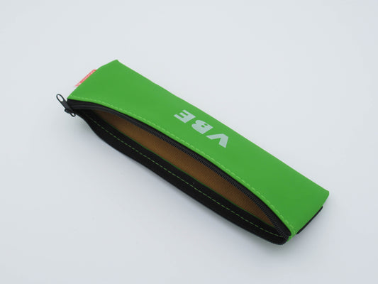 Schlamper-Etui mit Gummiband